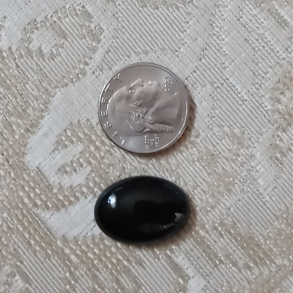 Black Onyx Gemstone - Picture 3 of 3